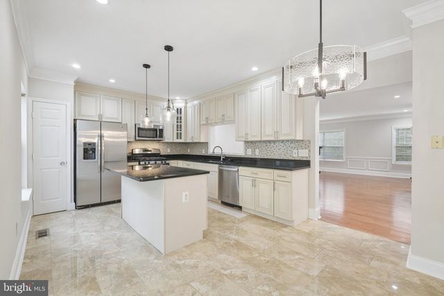 18775 TRIDENT SQ, Leesburg, VA 20176