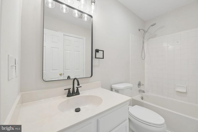 18775 TRIDENT SQ, Leesburg, VA 20176