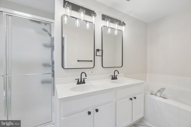 18775 TRIDENT SQ, Leesburg, VA 20176