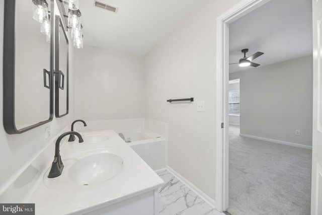 18775 TRIDENT SQ, Leesburg, VA 20176