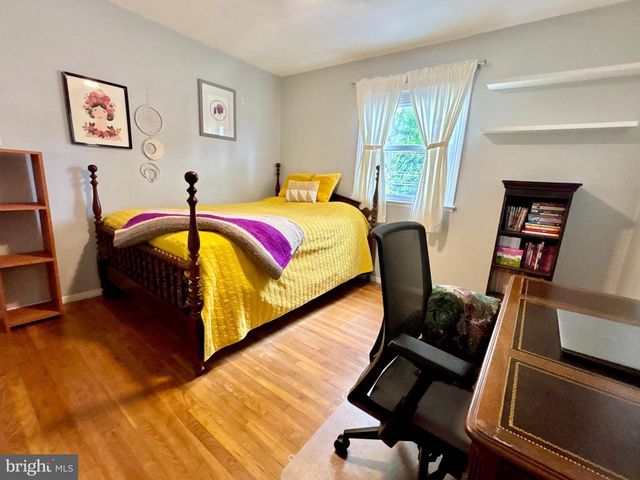 422 RIDGE PIKE, Lafayette Hill, PA 19444