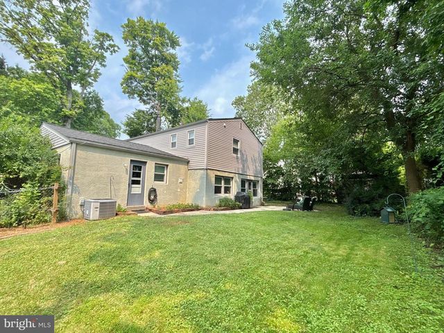 422 RIDGE PIKE, Lafayette Hill, PA 19444