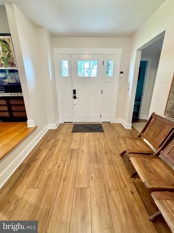 422 RIDGE PIKE, Lafayette Hill, PA 19444