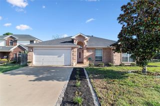 1104 Brandy Statio Road, Grand Prairie, TX 75052