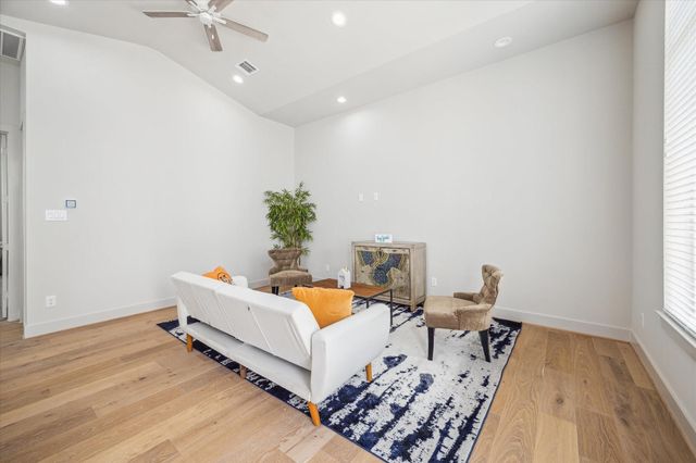 5221 Hillman Street B, Houston, TX 77023