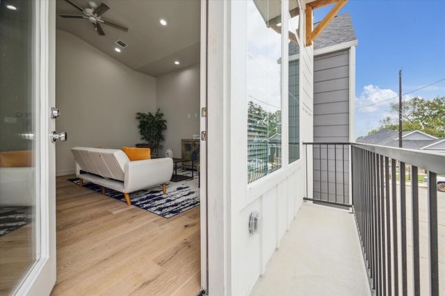 5221 Hillman Street B, Houston, TX 77023