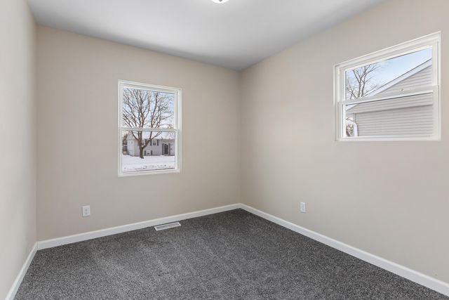 1707 E Chicago Street, Valparaiso, IN 46383