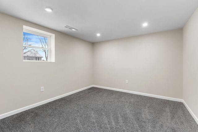 1707 E Chicago Street, Valparaiso, IN 46383