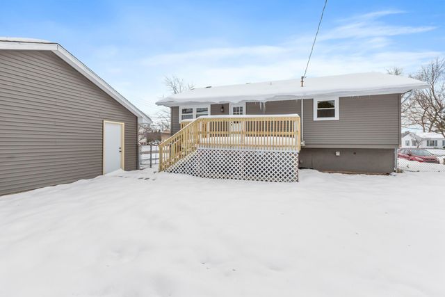 1707 E Chicago Street, Valparaiso, IN 46383