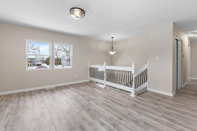 1707 E Chicago Street, Valparaiso, IN 46383