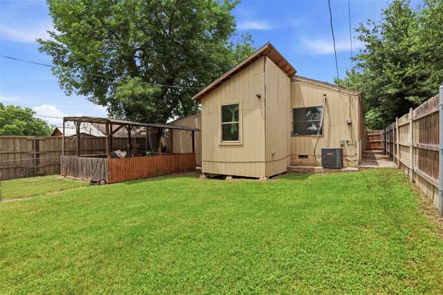 3104 Avenue L, Fort Worth, TX 76105