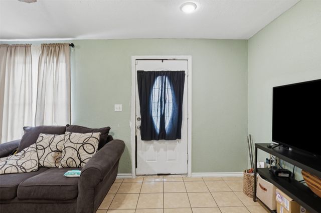 3104 Avenue L, Fort Worth, TX 76105