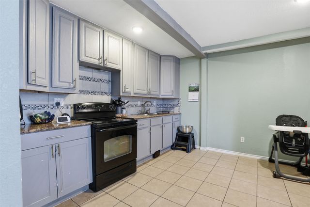 3104 Avenue L, Fort Worth, TX 76105