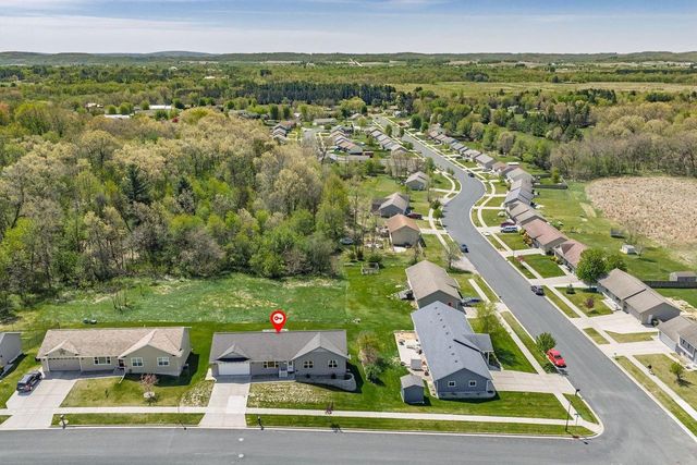 229 Dessa Rain Drive, Reedsburg, WI 53959