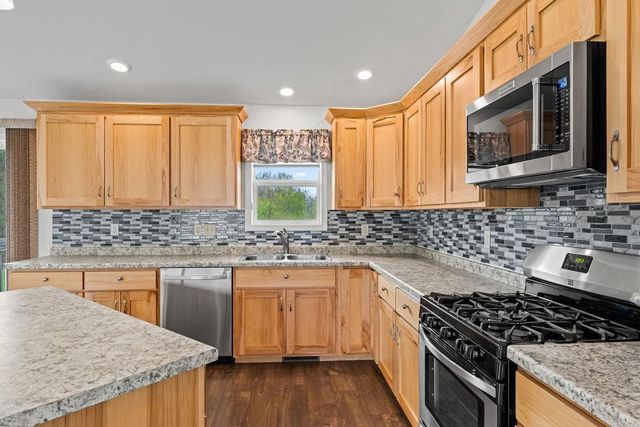 229 Dessa Rain Drive, Reedsburg, WI 53959