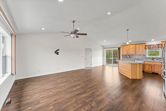 229 Dessa Rain Drive, Reedsburg, WI 53959