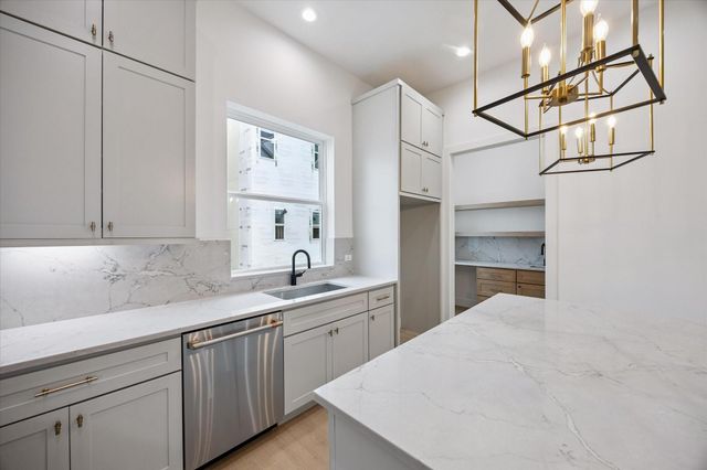 3707 Somerset York Lane, Houston, TX 77055
