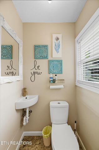 829 Northside Drive, Athens, TN 37303