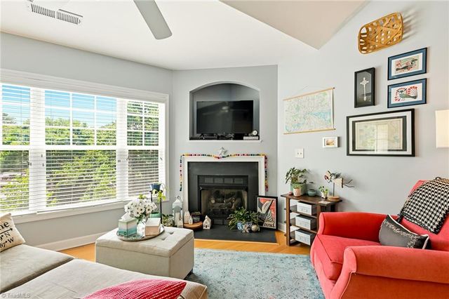 4722 Tatton Park Circle 3C, Winston-salem, NC 27103
