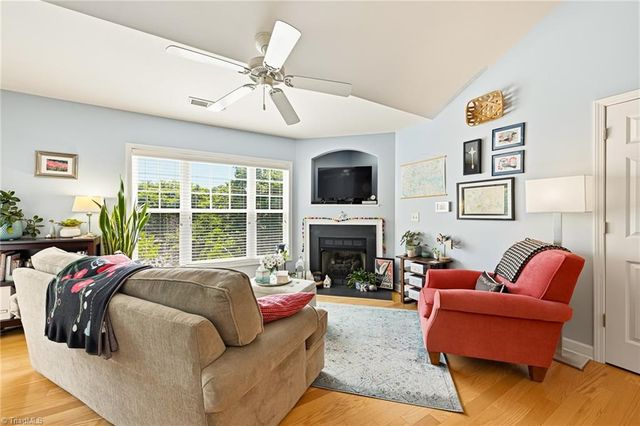 4722 Tatton Park Circle 3C, Winston-salem, NC 27103