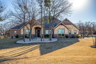 601 S Sugartree Drive, Lipan, TX 76462