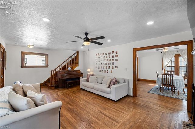 S 1427 Lakeview Boulevard, Lorain, OH 44052