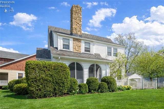 S 1427 Lakeview Boulevard, Lorain, OH 44052