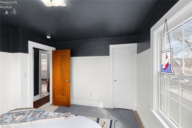 S 1427 Lakeview Boulevard, Lorain, OH 44052