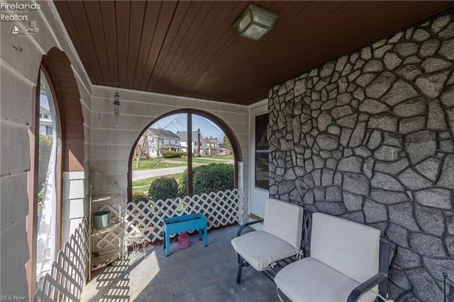 S 1427 Lakeview Boulevard, Lorain, OH 44052