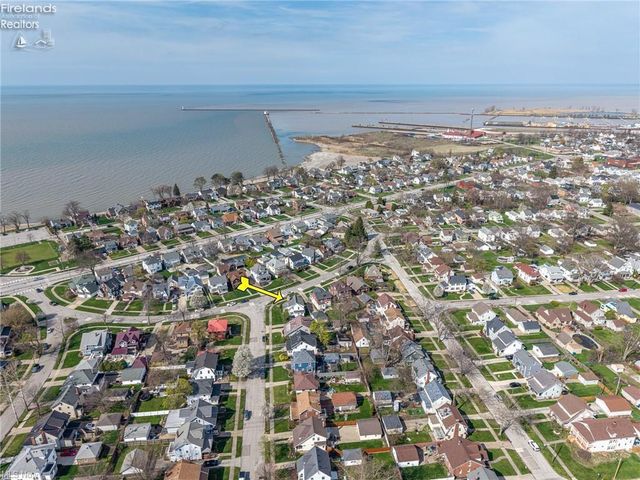 S 1427 Lakeview Boulevard, Lorain, OH 44052