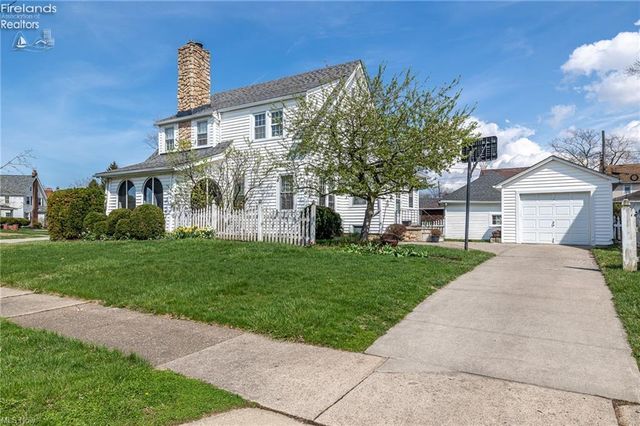 S 1427 Lakeview Boulevard, Lorain, OH 44052