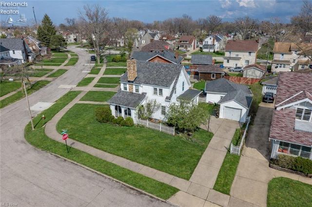 S 1427 Lakeview Boulevard, Lorain, OH 44052