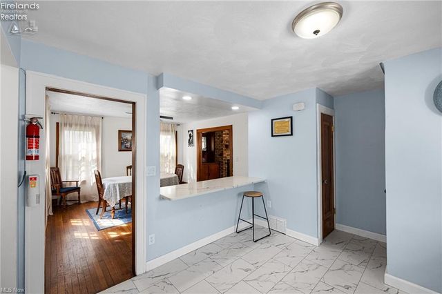 S 1427 Lakeview Boulevard, Lorain, OH 44052