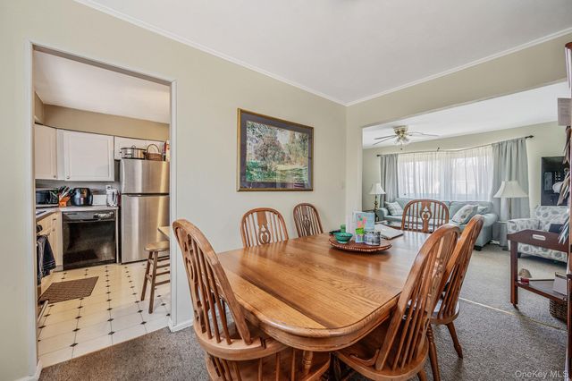 690 N Delaware Avenue, Lindenhurst, NY 11757