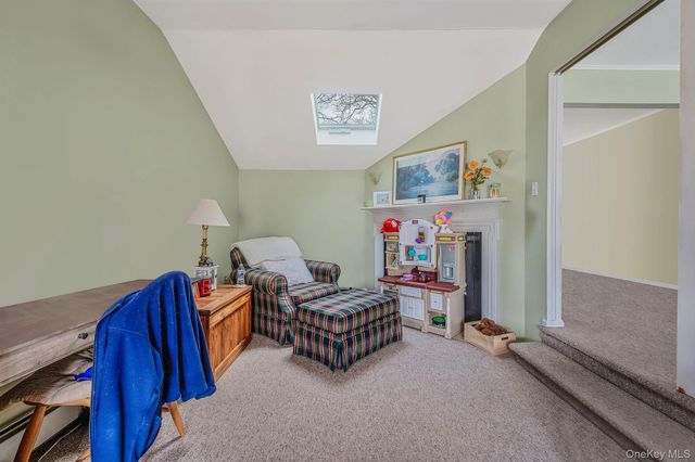 690 N Delaware Avenue, Lindenhurst, NY 11757