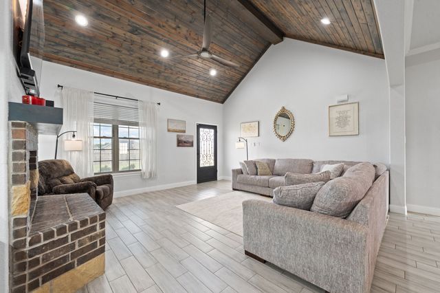 3401 Chinaberry Lane, Joshua, TX 76058