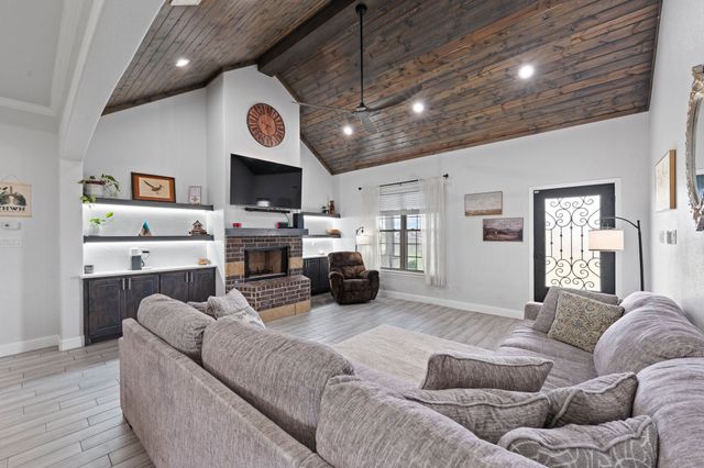 3401 Chinaberry Lane, Joshua, TX 76058