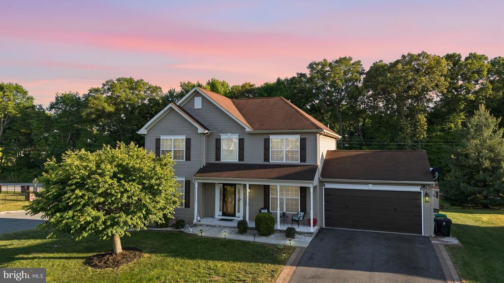 19 GRAYTON DR, Smyrna, DE 19977
