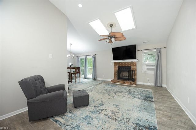 757 Willow Bend DR, Chesapeake, VA 23323
