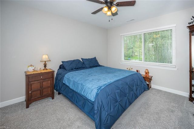 757 Willow Bend DR, Chesapeake, VA 23323