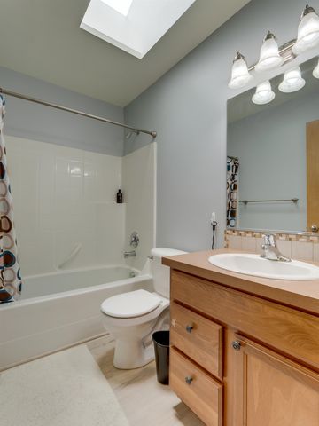 18105 E Crescent Dr, Greenacres, WA 99016