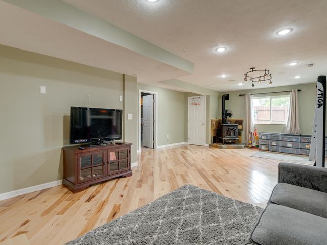18105 E Crescent Dr, Greenacres, WA 99016