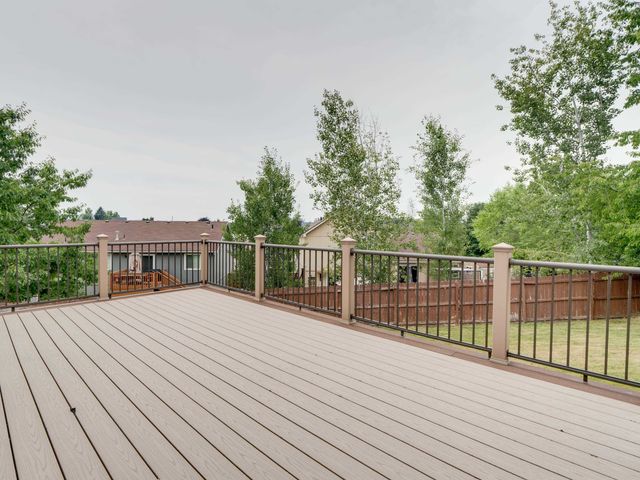 18105 E Crescent Dr, Greenacres, WA 99016