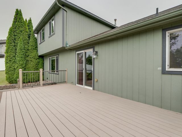18105 E Crescent Dr, Greenacres, WA 99016