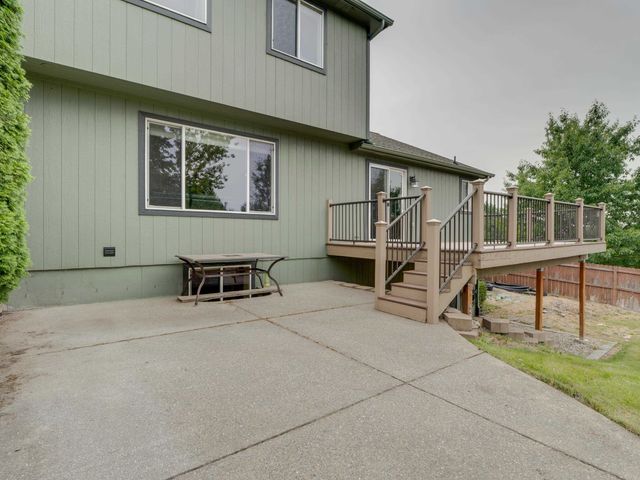 18105 E Crescent Dr, Greenacres, WA 99016
