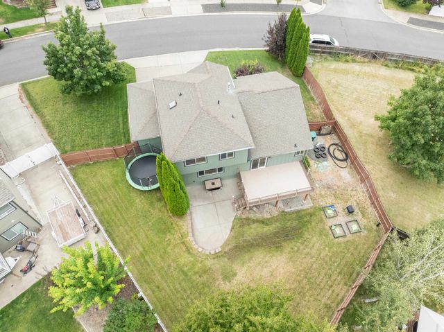 18105 E Crescent Dr, Greenacres, WA 99016