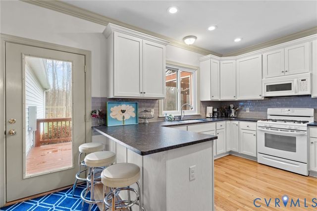 1385 Palmore Rd, Powhatan, VA 23139