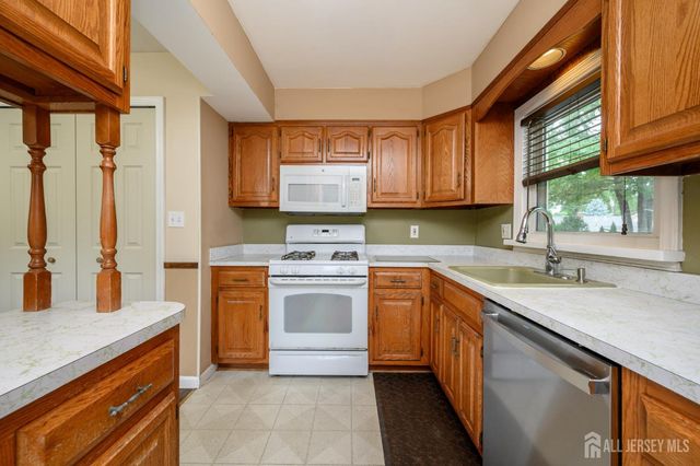 2239 Newark Avenue, Scotch Plains, NJ 07076