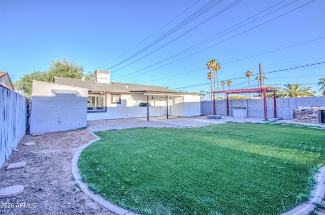 8002 N 42ND Avenue, Phoenix, AZ 85051