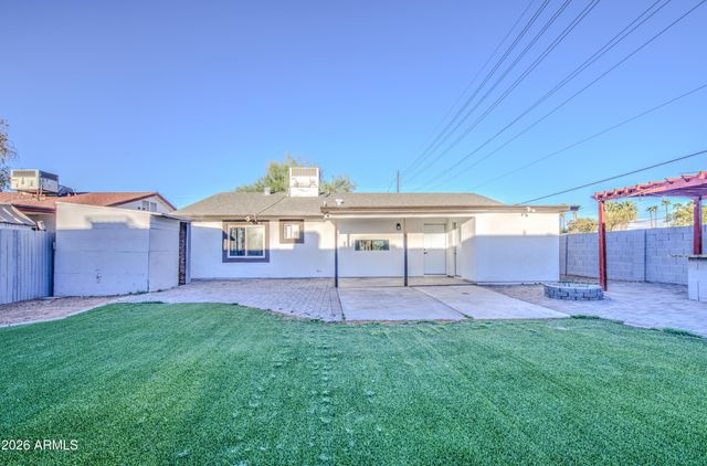 8002 N 42ND Avenue, Phoenix, AZ 85051